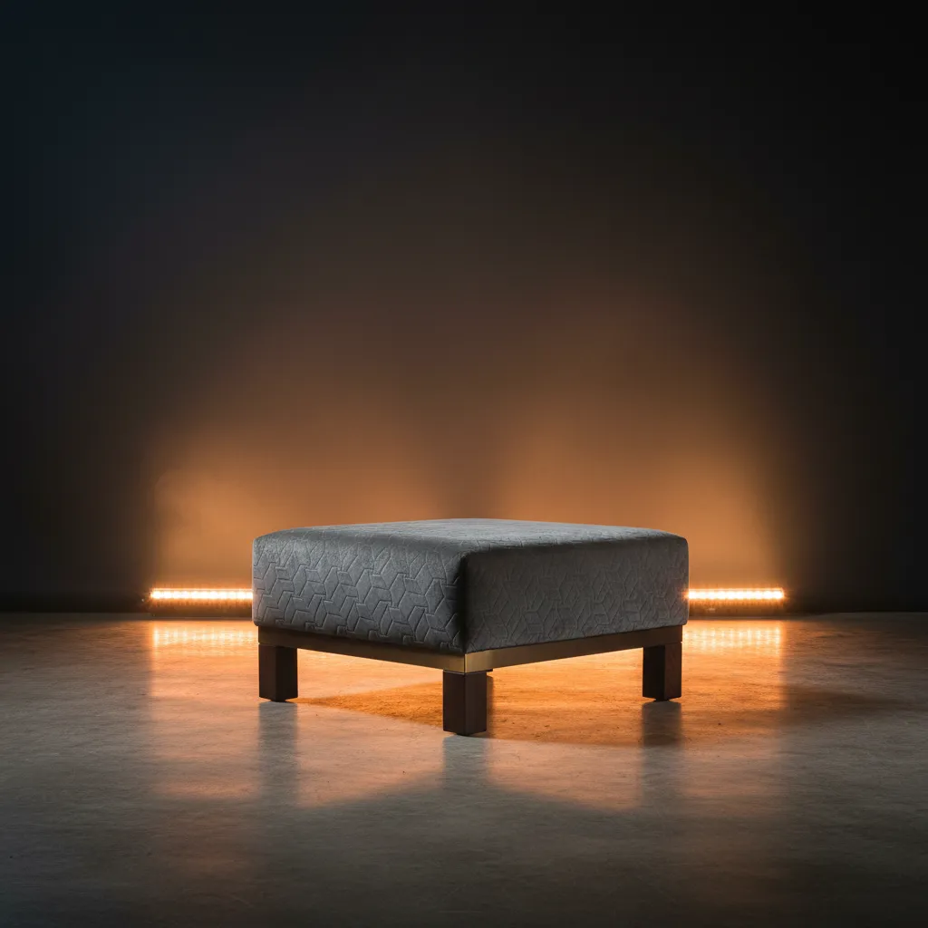Ottoman / Pouffe — Aum Event